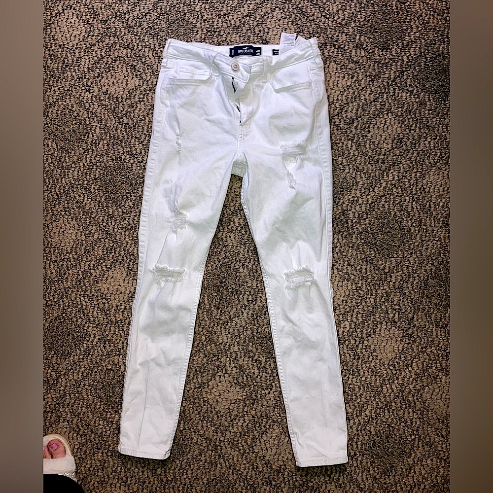 Hollister Distressed Skinny Jeans Size 7s